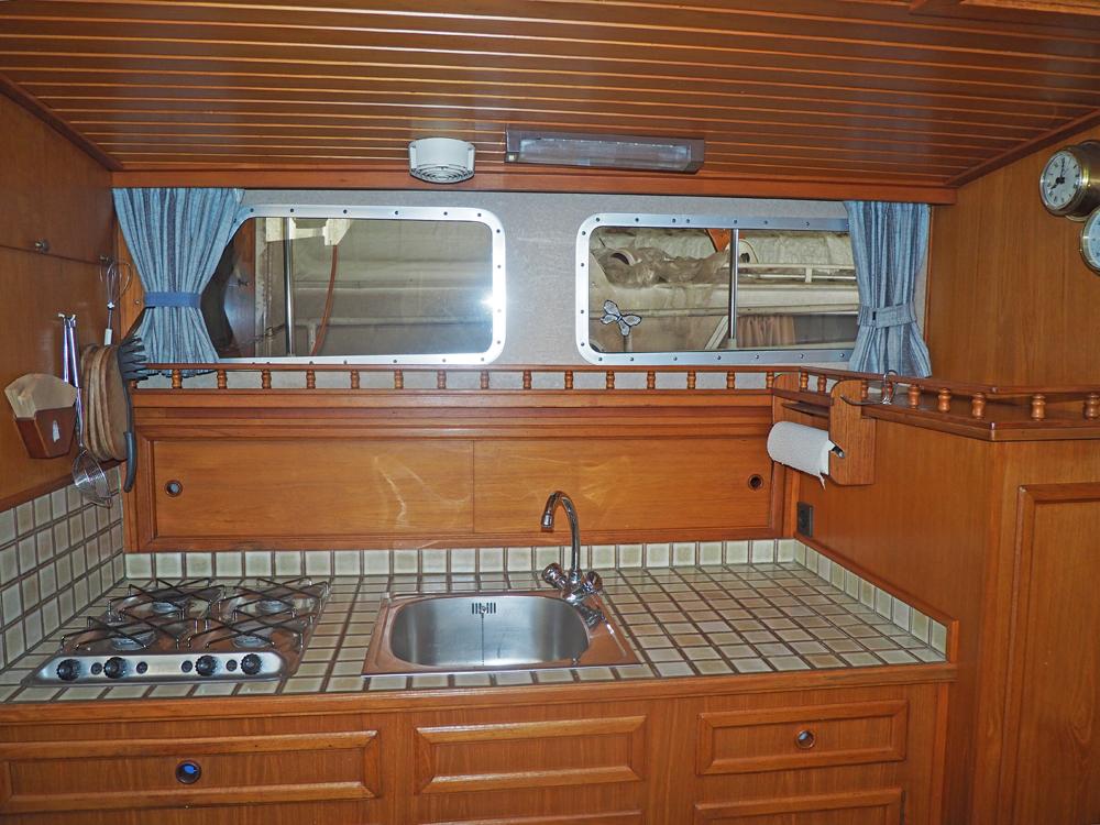 Cabin en avant, H&eacute;bergements